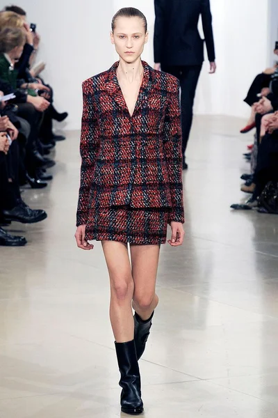Look 14